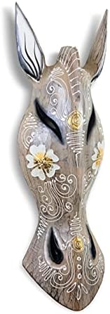 G6 Collection Wooden Whitewashed Giraffe Wall Decor