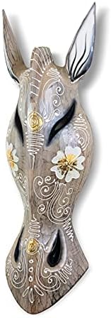 G6 Collection Wooden Whitewashed Giraffe Wall Decor