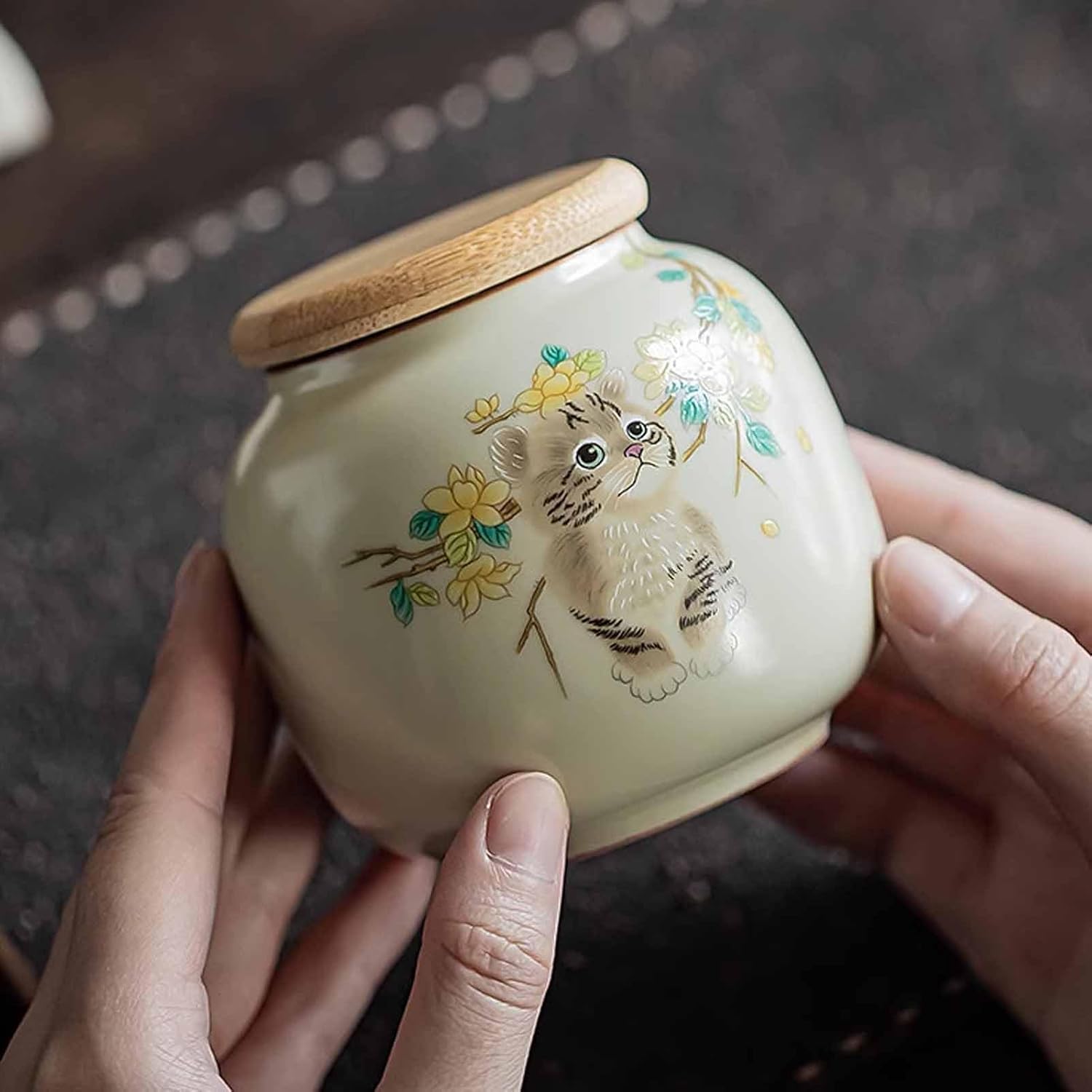 Small Ceramic Urn for Ashes and Pet Memorials