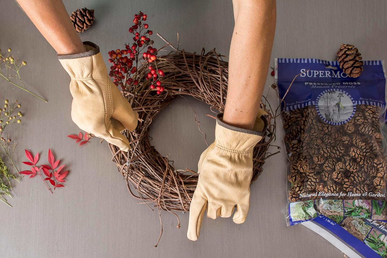 SuperMoss Natural Grapevine Wreath - 12 Inch Rustic Door Decor