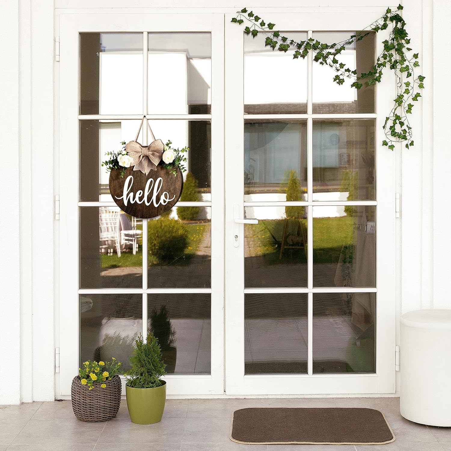 MayAvenue Rustic Round Welcome Sign with Bow and Greenery