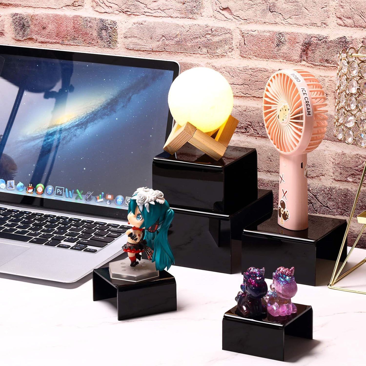 Chuangdi 2 Sets Acrylic Display Risers Black
